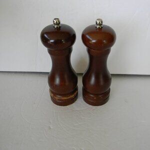 Cole & Mason Salt Mill Grinder-Pepper Grinder MADE IN ENGLAND CLASSIC